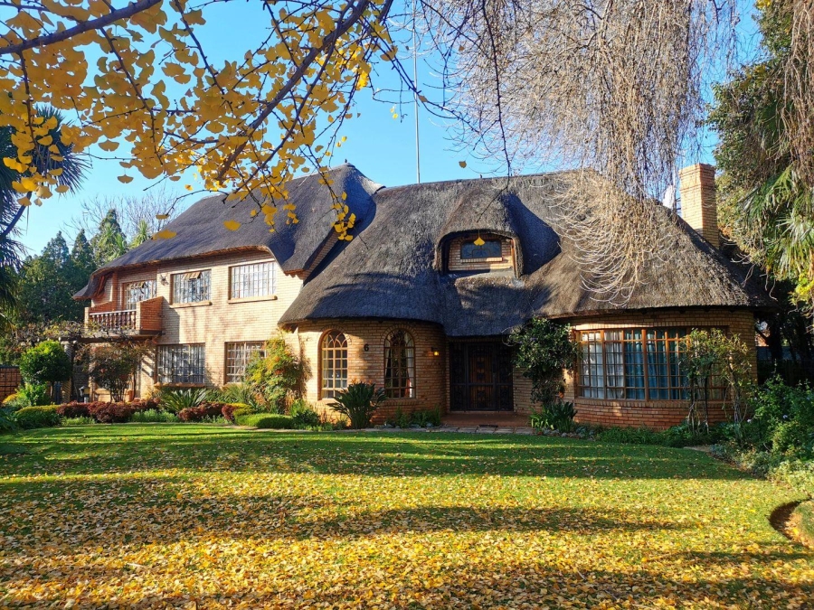 5 Bedroom Property for Sale in Mooivallei Park North West